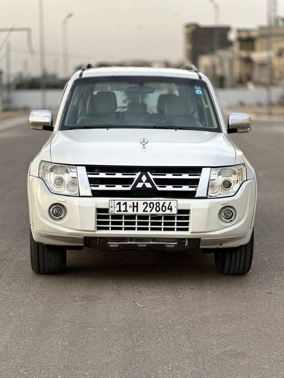 السلام عليكم

باجيرو ٢٠١٣ باسمي هزة ورقم جديد
٦ سلندر
ثلاث قطع تبريد
كشنات جلد دمام خلفي
فور ويل 
تخم تاير جديد 
فول عدا الفتحة 
ماشية ١٤٢
كفالة عامة من الصبغ 

السعر 158
***********
