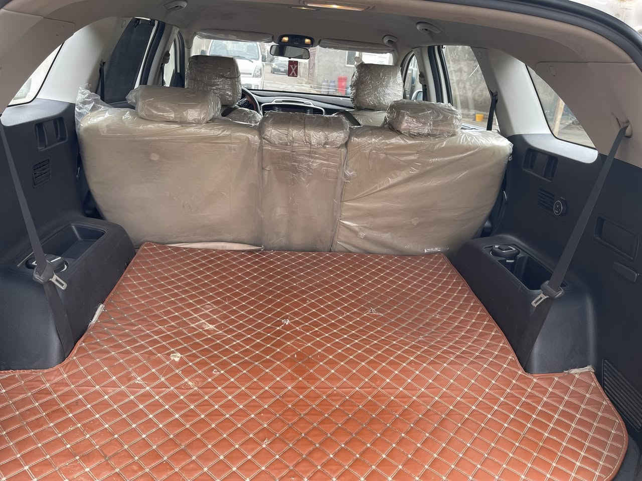 السلام عليكم
سورنتو 2016 خليجي 

محرك v6 3500 

رقم بغداد 

مكفولة السياره

تحكم ستيرن 

حساسات امامي خلفي

كاميرا خفية دواره

ترحيب بالمري

اربع بصمات

ثلاث وضعيات قياده

بردات خلفية بلادي

سبعه راكب

صندوك كهربائي مع خاصية الفتح عند الاقتراب

مواصفات السورنتو الخليجي معروفة

ماشية 180 km

مكان السياره الخالص 

السعر 213 مجال جدا قليل

***********

***********
