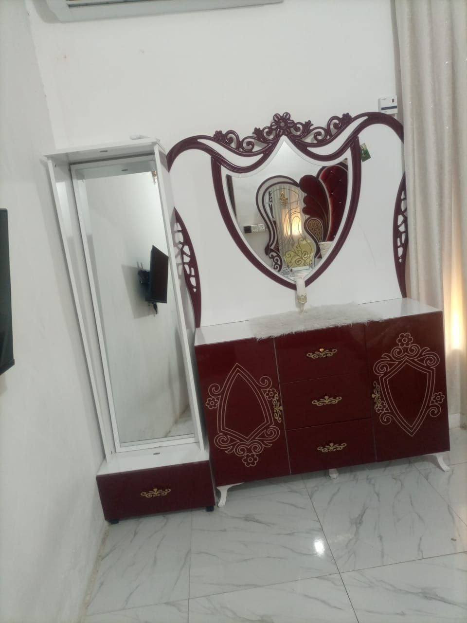 سلام عليكم غرفه للبيع سعر 750 مكاني بغداد ناحية الوحده قرب بسمايه ***********
