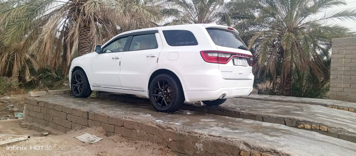 عمي سياره دوج دورنكو 2017 اصل ج ت السياره رقم ذي قار بسمي تحول ثاني يوم السياره جاهزه من كلشي مكينه وكير كفاله حداديه طخم تاير كله جديد ما نقصهه شي منضومه زنون كشنات كهربائيه غرفه جلد تبريد اربع قطع شفتات كير عادي حادثهه دعاميه الاماميه  فقط سنويه ل30 هزه جديده  ماشيه 100 من الاخير السياره جديده ويل 20 ابلادي سعرهه 225 وبيهه مجال مكان السياره ناصريه سوك الشيوخ ولاستفسار اتصل وتدلل ***********… ***********
