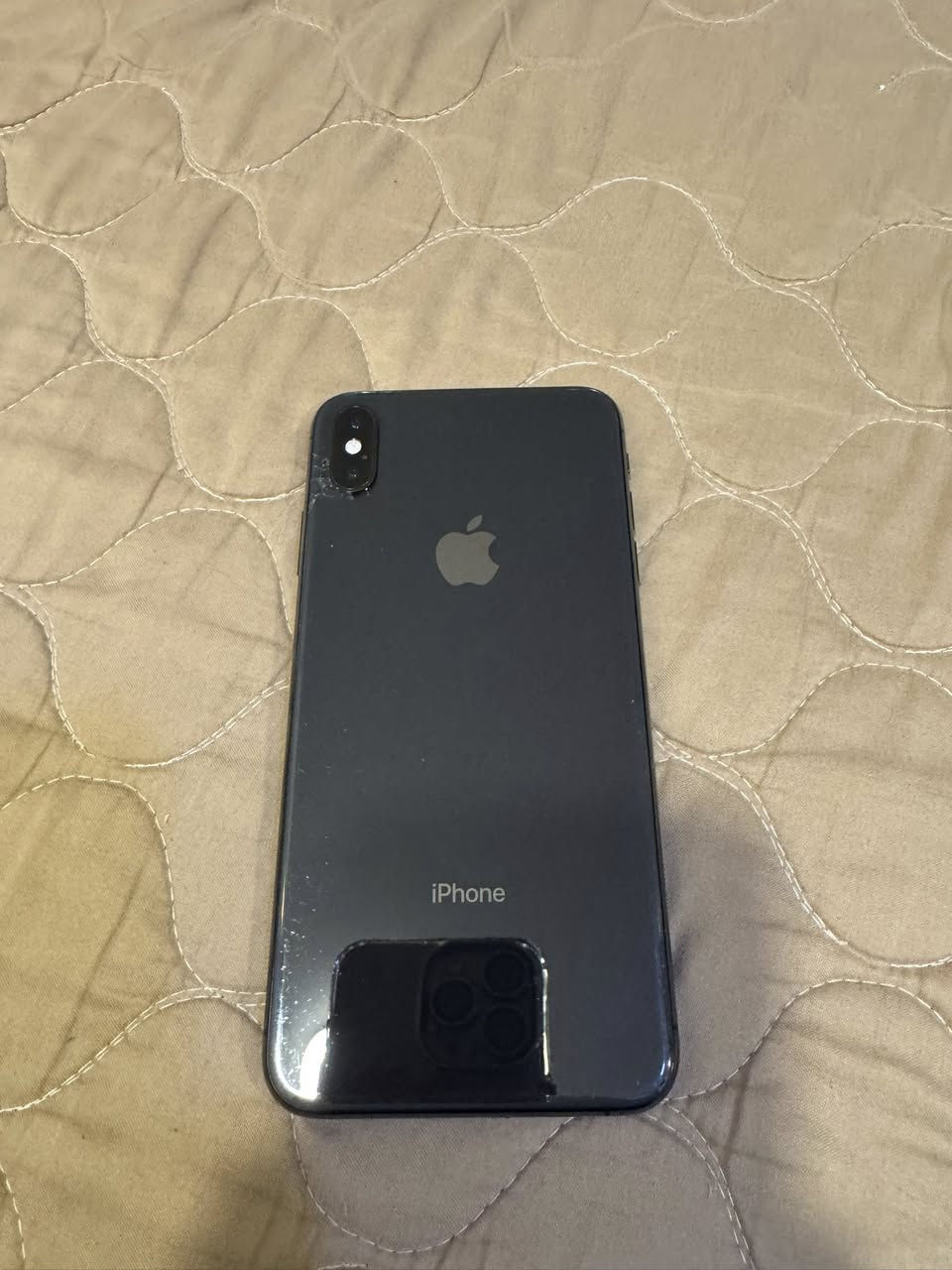 اكس اس ماكس
٢٥٦

مبدل بس بطارية 

لضهر ثلمة بصيطة بصف الكامرة ممبينه

لسعر٢١٠ وبي مجال قليل 

نجف ***********
