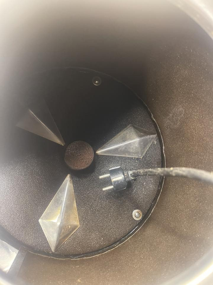 قشارة بطاطا + قطاعة للبيع كلش نظيفات استخدام قليل رايدهن ب 500 الف للاستفسار ***********
