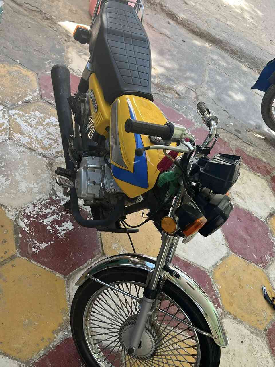اوراق صولي 

موديل ٢١

سعر 600وبيه مجال


**إذا كنت صاحب هذا الإعلان وتريد حذفه لأي سبب، رجاءا أرسل رسالة إلى الدعم الفني**