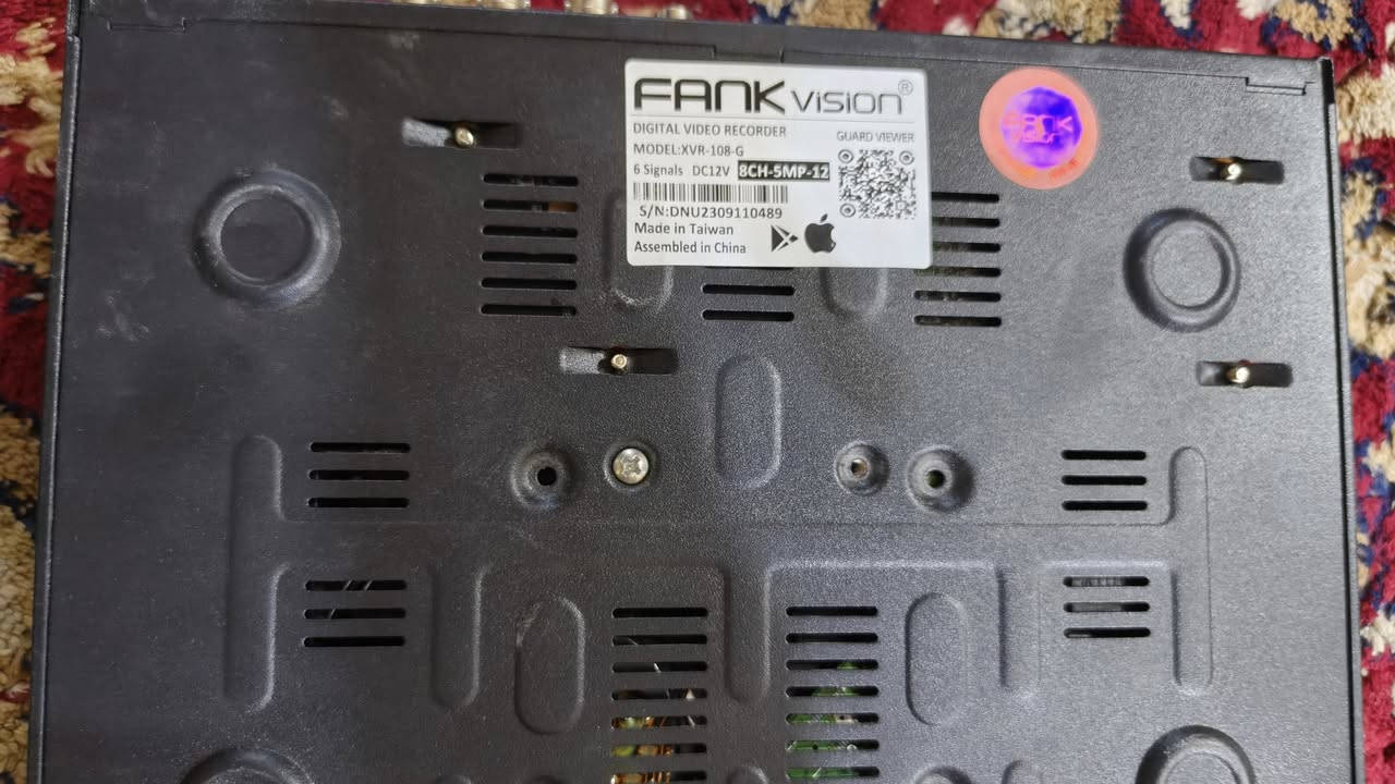 السلام عليكم 6 كامرات انلوك للبيع مال بيت مع جهاز 8 جنل وهارد داخلي 500 كيكا كامرات شغاله ع الفحص انطوني سعر مايرضه الله لحد يكسر بيهن العنوان بغداد ***********
