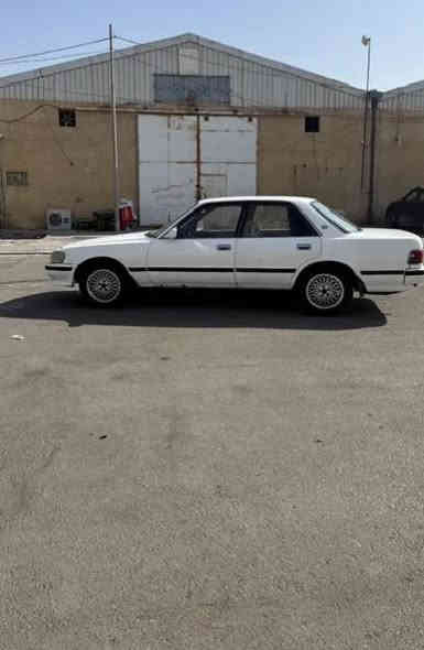 السلام عليكم شباب الكروب 
سياره مارك للبيع كشما نقصه مكينه وكير مكفولات 
بيع مستعجل السعر نهايته 25
***********
