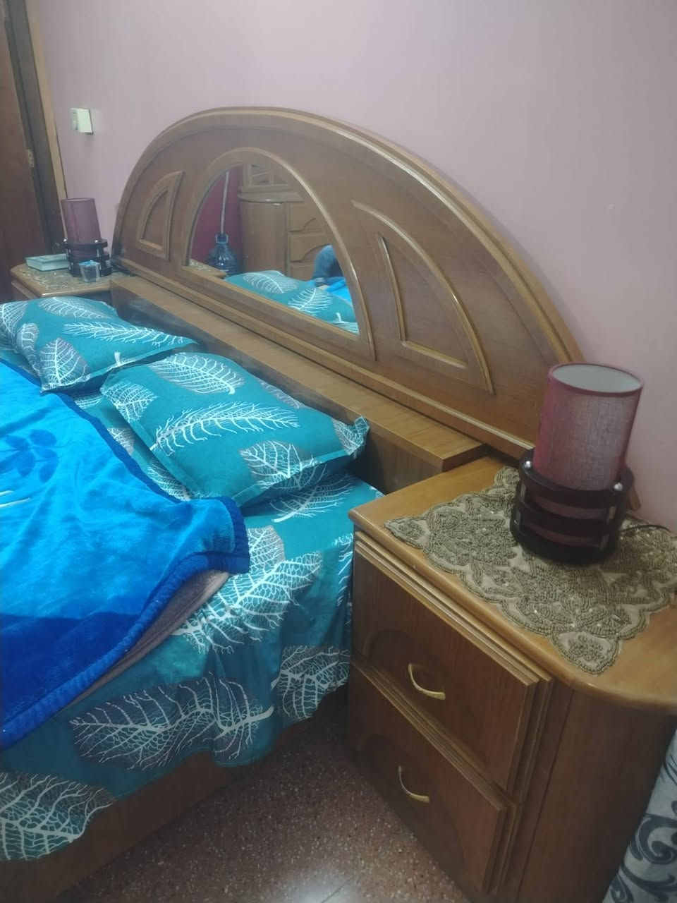 غرفتين اخشاب وحده تركيا وحده عاديه + كاويه للبيع العنوان بغداد الدوره بسعر مناسب للتواصل  *********** فقط وتساب
