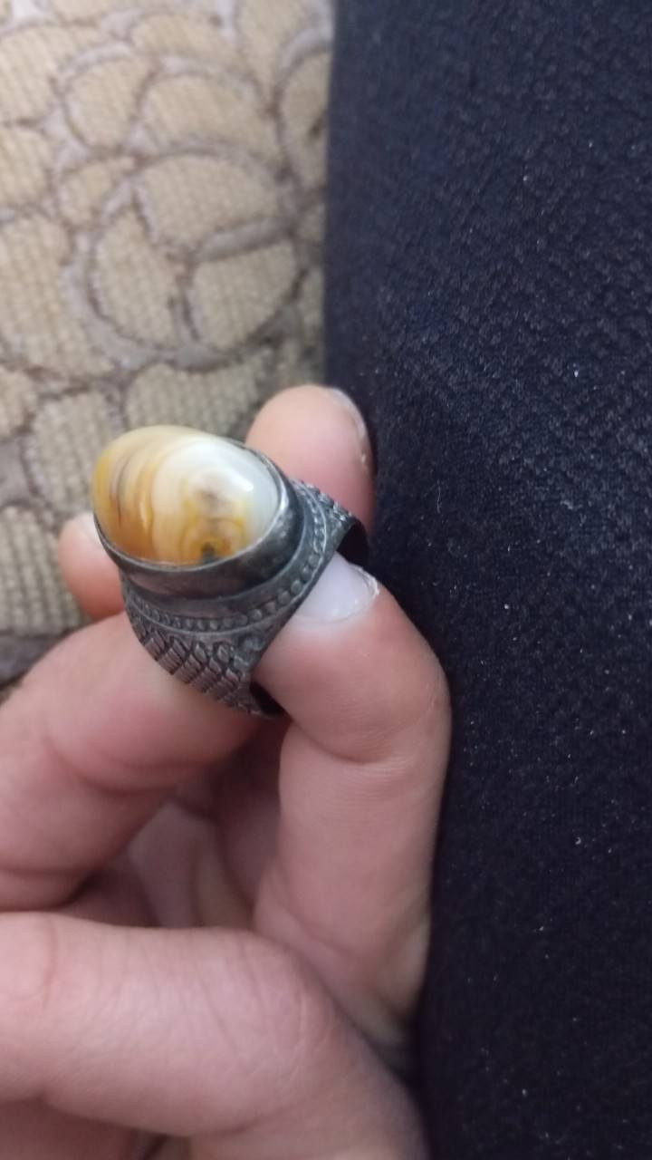 محبس مرتب. اروسه بجزع محبس قوي قوي لليحب يراوس مو يجي يسولف عليه اروس بجزع بس


**إذا كنت صاحب هذا الإعلان وتريد حذفه لأي سبب، رجاءا أرسل رسالة إلى الدعم الفني**