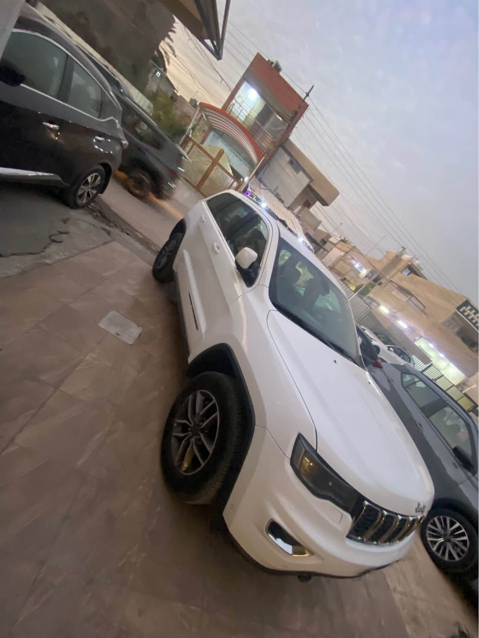 السلام عليكم 
جيب ٢٠١٩ خليجي  بدون فقتحة 
حادثهة فقط جاملغ ايمن بدون دواخل بدون ايرباك 
سبير منازل  شركة هارلم  السعر ٢١٠$ مكان السيارة بغداد العامرية بغداد, العراق


**إذا كنت صاحب هذا الإعلان وتريد حذفه لأي سبب، رجاءا أرسل رسالة إلى الدعم الفني**