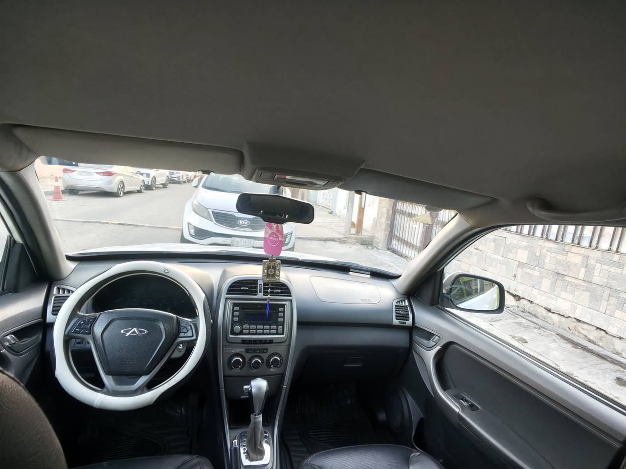 تيكو موديل 2014 محرك 2000 ميكانيكي،  رقم بغداد، ماشية  70 الف، كير محرك بلادي ما مبدل نظيفه،  تبريد شغال كلشي شغال بالسيارة  ، بيها فقط جاملغ جهه سايق مصلح علبارد ومصبوغه. سنوية 2028،  سعرها 71 وبيها مجال
للتواصل خاص او واتساب ***********
