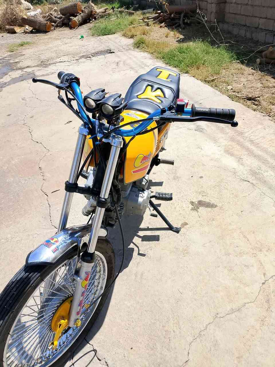 السلام عليكم ماطور رياضي محرك قفاز (250)كلو شرط نضافه ومحرك السعر 525وبي مجال ‍***********
