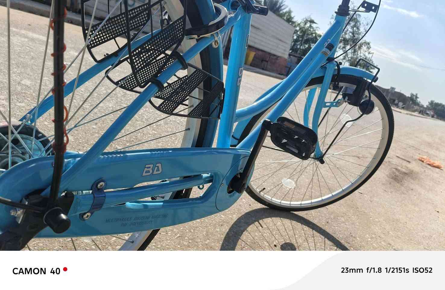 السلام عليكم باسكل للبيع
الون: سمائي
الموديل: 22
الحجم:26
السعر:130وبي مجال 
المكان: حي العسكري الصدر الرابع
النضافه: فول٪100
راسلني خاص  
الرقم: ***********
