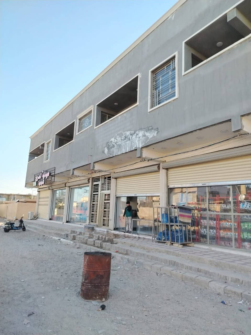 السلام عليكم
يوجد شقق لاجار في حي الرساله قرب مركز التحدي 
شقق عدد ٢ يرهمن. مراكز تجميل يرهمن صالونات يرهمن سكن  للاستفسار التواصل علئ الرقم ***********
