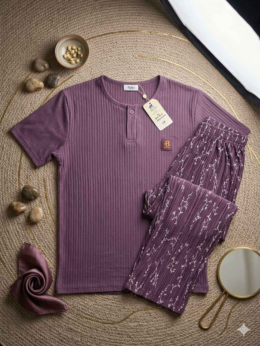 تراك نسائي مشجر 
الخامة كريش الاصلية
***********
توصيل الف
 ( 4 الوان ) 
قياساته (,3XL, L , Xl , XXl )
