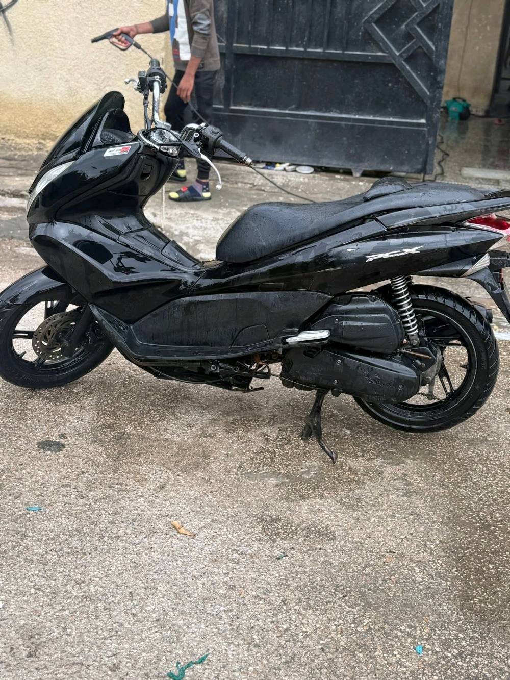سلام عليكم
دراجة البيع PCX دراجة مبدل بيهة كازكيت دراجة خير من الله نقصهة ترايش للي بل صفحة ونقصهة ضفير مال كلوبات امامية اوراقهة موجودة سعرهة 850 وبيهة مجال مكاني الامين الثانية الاستفسار الاتصال على الرقم ***********