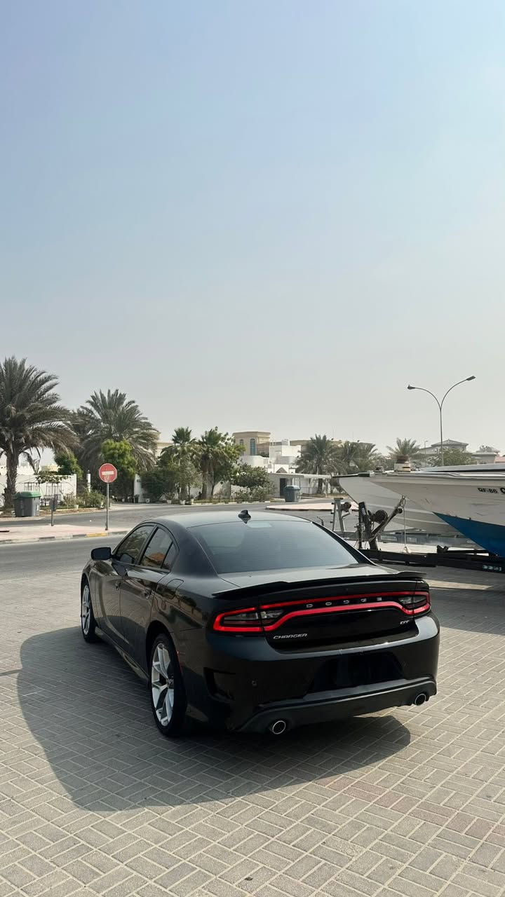 السلا عليكم 

للبيع دوج جارجر GT فول موصفات موديل 2021 مرمز 23  

السياره تقرير غرق تعمل وتسير بمريكا السياره كفاله عامه من الضربه والصبغ  بيها فقط رصعات 3 مال نقل وعلا وضعهن ما مسويهن  السياره فول موصفات فتحه سقف كشن خزن فول كلش للاخير 

السياره حره بسمي بدون رقم 
مكان السياره بصره 

السعر : 190 وبيها مجال قليل 

رقم الهاتف :***********
