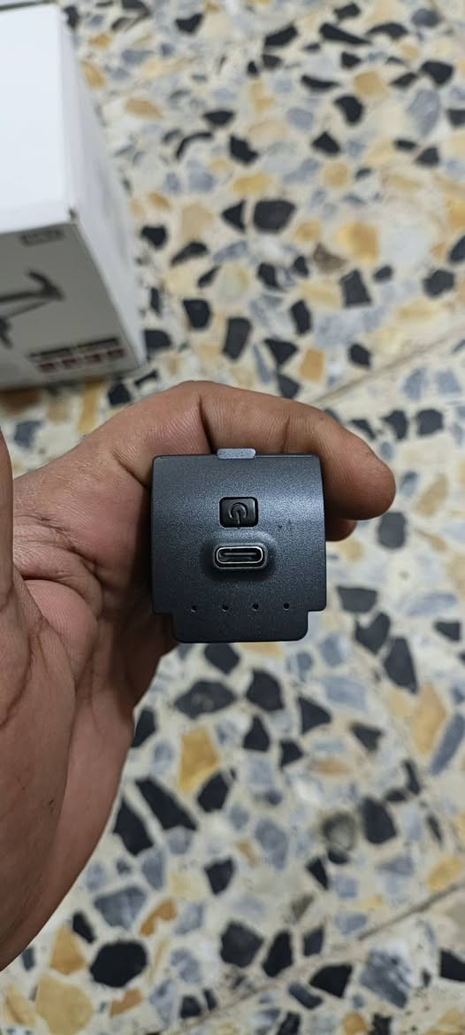 درون l600 pro كامل ملحقات نضافه 99 كما موضح توصيل بغداد فقط
تواصل خاص او وتساب ***********
