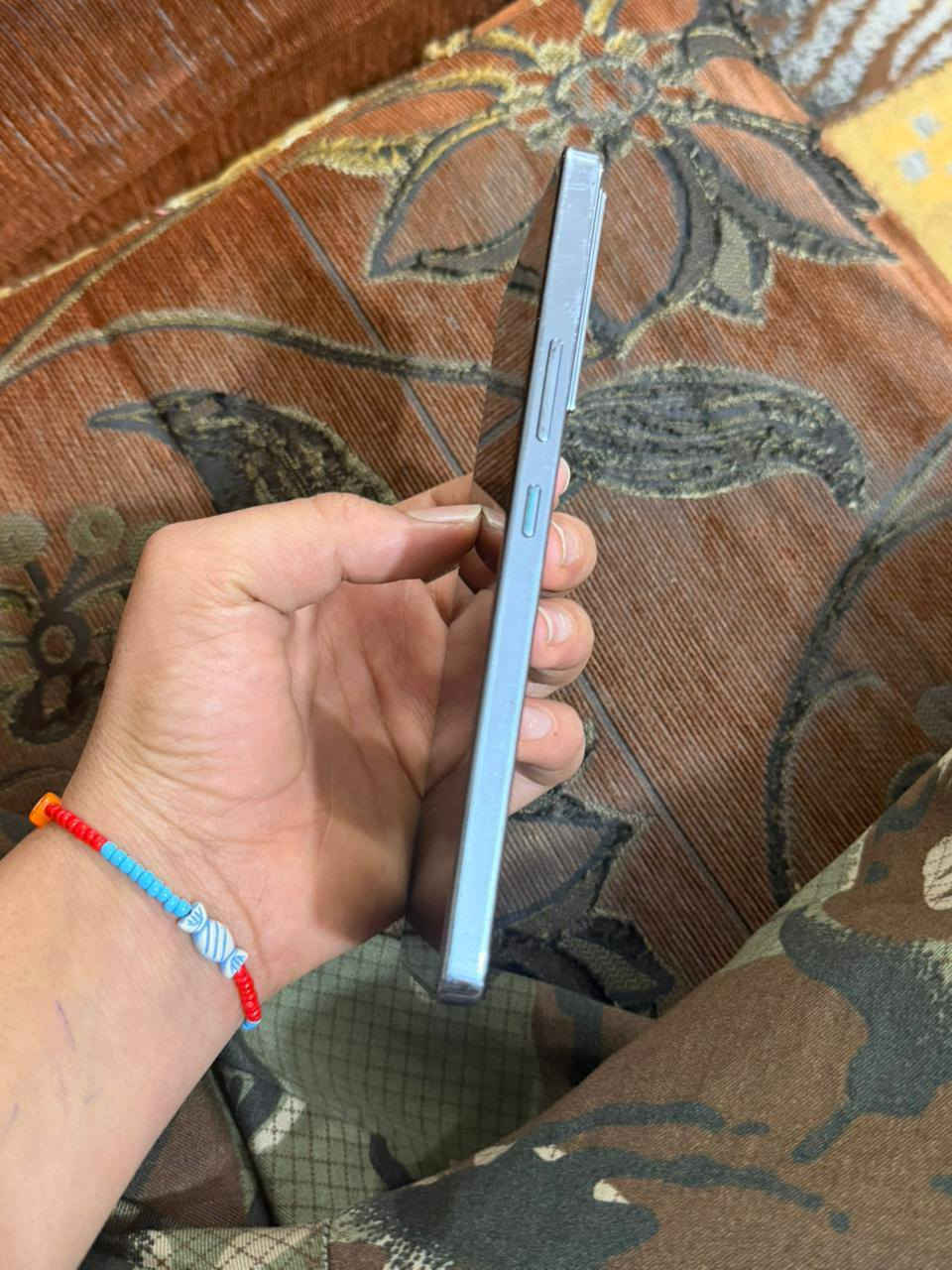 السلام عليكم موبايل للبيع انفنكس جي تي 20 برو 
ذاكره 256
رام 12
جهاز فول ما مفتوح 
نضيف جدا 
سعره 230 بي مجال
العنوان بغداد بلديات الصحفيين قرب حسن وحسين
رقم *********** 
رجاء بدون تعليق سلبي
