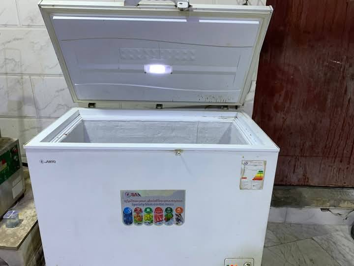 السلام عليكم 3 سبالت واحد ع 150 ابيع كوم حديد ول مجمده ب50 مستعجل عليهم والله رقمي واتسب ***********.
رقمي لتصال ***********
