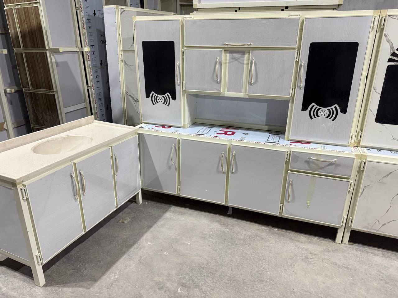 كاونتر وملحق قياس مترين وسنك متر و٢٠سم سعره ٣٠٠ الف
للحجز والاستفسار التواصل على الواتساب
***********
