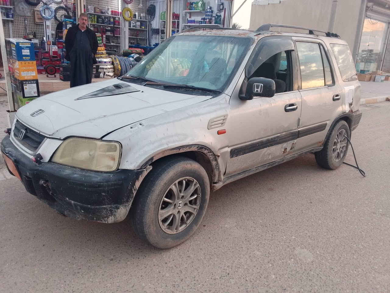 البيع مادل رعية العنوان البصرة سيارة مكين وكير خير من الله سعر 13ورقة وبية مجال بصيط سيارة حلوة ***********
