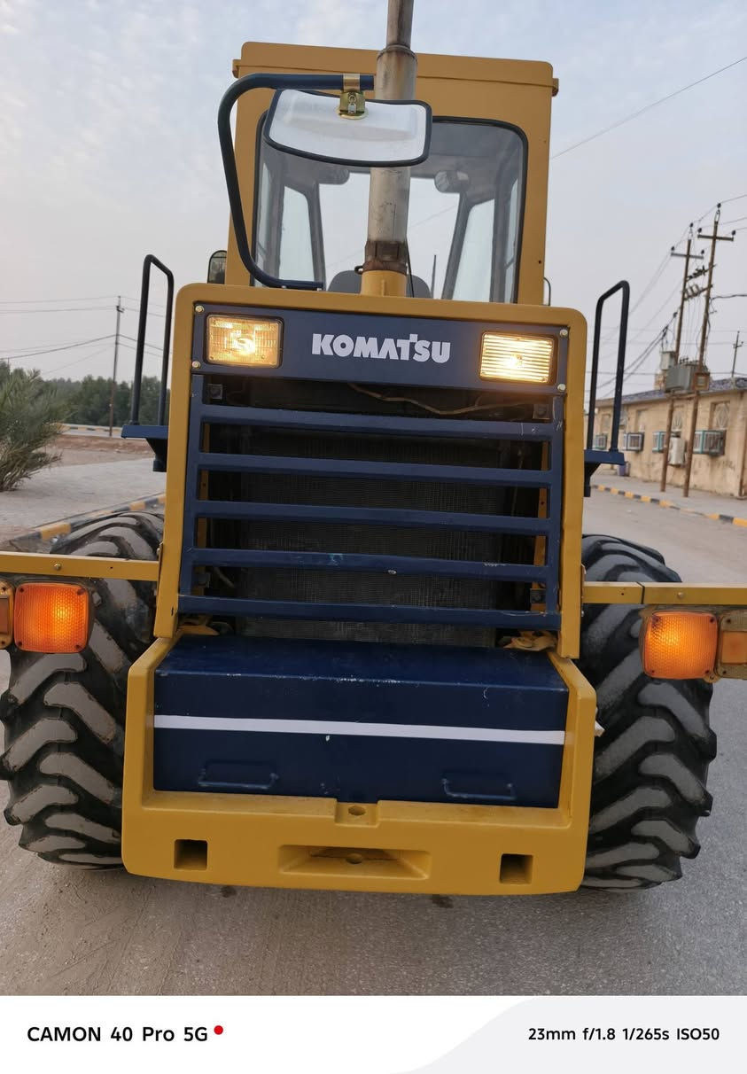 السلام عليكم 
دخول جديد وارد اليابان 
شفل كوماتسو حجم 100 WA
محرك 6 سلندر 
كير ميكانيكي 
عداد العمل 2000 ساعه
تخم تاير مكفول كفالة عامه 
المكان النجف الاستفسار 
***********//***********
