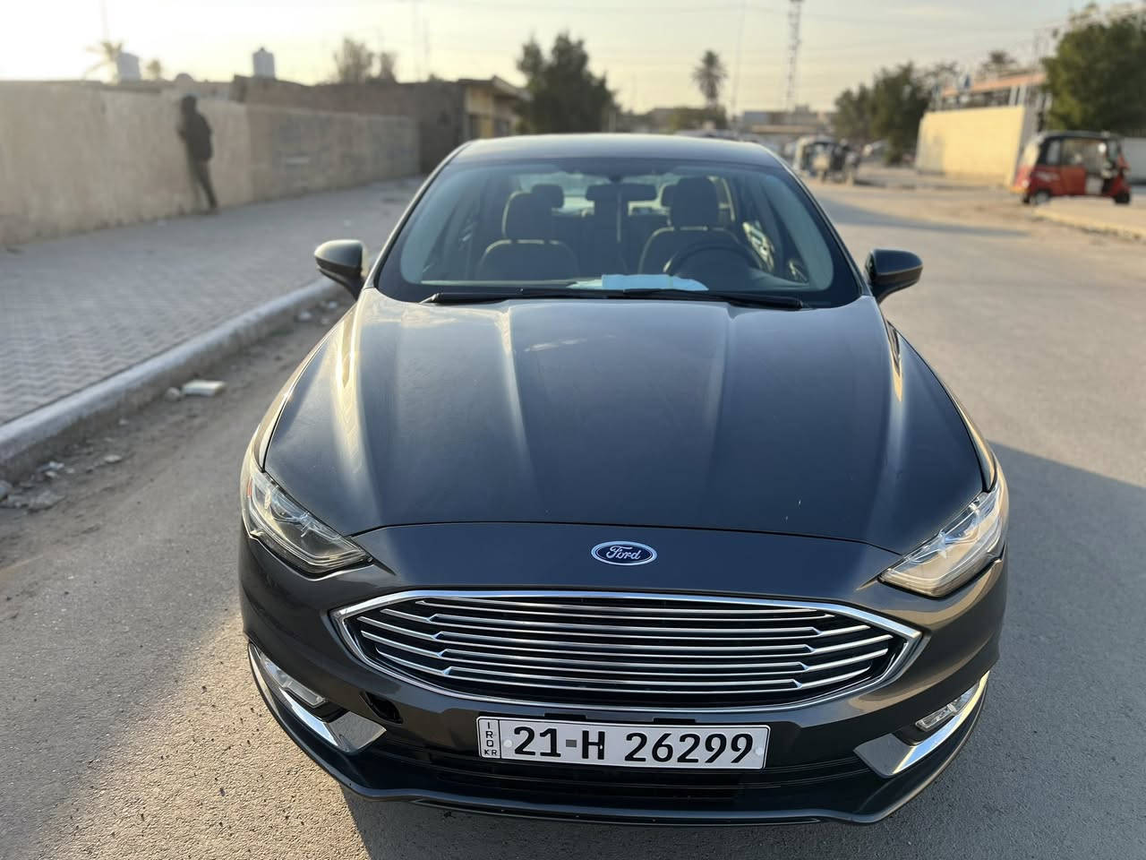 السلام عليكم فورد فيوجن أمريكي موديل2017 مواصفات se ضرر جاملغ امامي شويه صايره بيه دواخل  فقط كشنات مكينه 2500 تنفس طبيعي كهربائيه وبيه بارد ورصعات   وسونار موجود بلمنشور 
ماشية 84 مايل وقابل ال زياده سياره  جديده مامتعوبه  رقم سليمانية بسمي تحويل ثاني يوم هزه ورقم جديد سعر 130 وبيه مجال بسيط رقم ***********
مكان السياره بغداد الحارثيه او المحموديه وال متعجبه سياره يعبر المنشور بكمله طيبهُ
