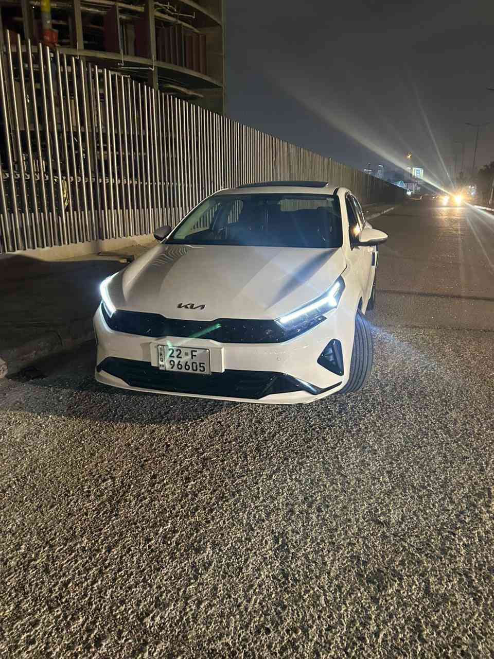 سلام عليكم k3للبيع 2024
سياره نظيفه كلش ماشيه ٢٥ الف مواصفات فول 

حادثها جاملغ امامي وخلفي 

السعر ١٣٧ وبيها مجال 

مكانها بغداد 

الرقم ***********
