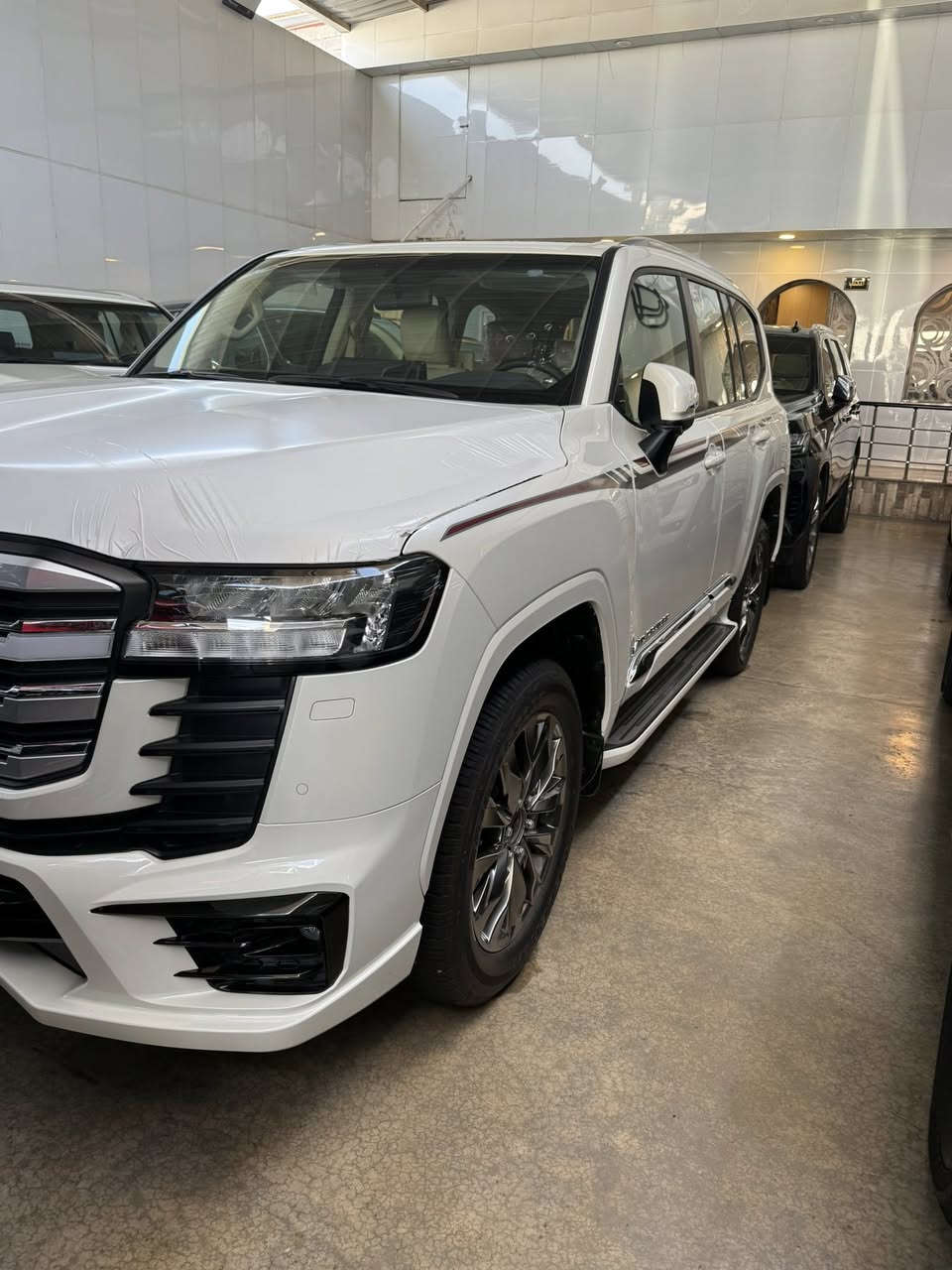 لاندكروز GXR LMITED مديل 2025 زيرو 0️⃣
4 كامرات فول مواصفات 
معارض البياع معرض ألماسه 
استفسار ***********
