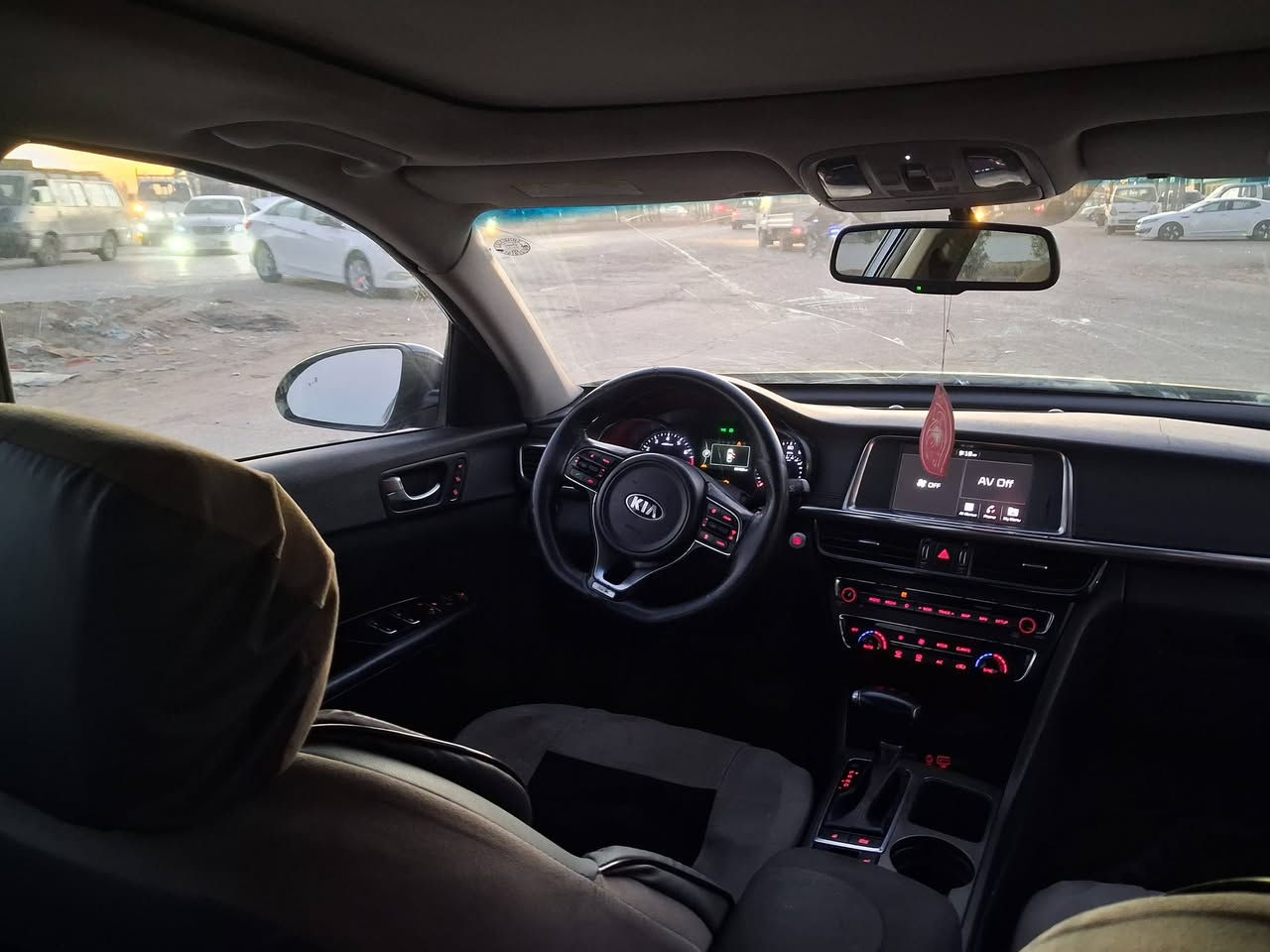 سلام عليكم كيا اوبتما مديل ١٨ رقم شمالي جديد شرط التحويل 
السياره فول بصمه بنراما سايد بريك دكمه خزن  ميموري شفتات فول تحكم شاشه كبيره كامره حساسات خلفيه مود درايف اتو هولد كشنات حار بارد فول للاخير 
السياره جاهزه مكينه كير حداديه تخم تاير باتري كهربائيات تبريد كله جديد 
السياره بيه ٥ قطع صبغ 
السعر ١٠٥ مكاني بابل الهاشمية  
***********
