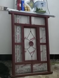 شباك خفيف • طلاكه خشب