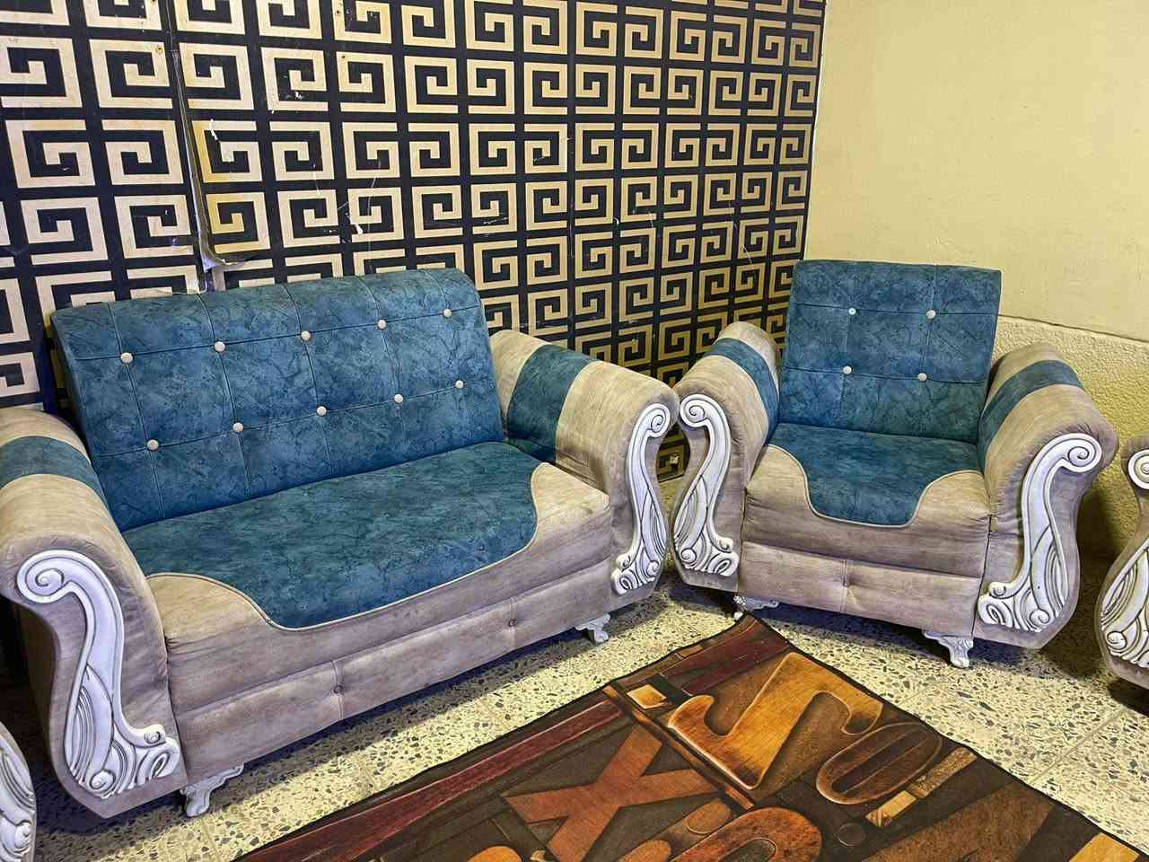 تخم 10 مقاعد تكمه بدون اي ضرر ب180
***********
