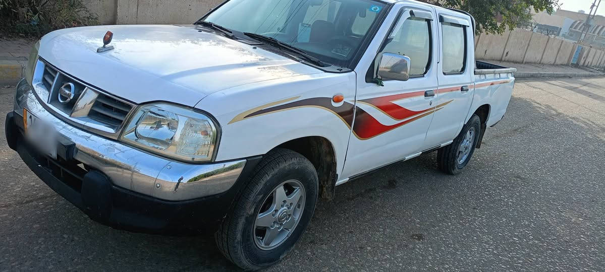 نيسان بيك اب دبل قماره رقم واسط  انكليزي 
2007مكفوله من الكلبه وتجيه والشاصي 
بيها رشات صبغ السعر 83وبيها مجال العنوان ميسان المجر الكبير التفاصيل اتصل على رقم 
***********
