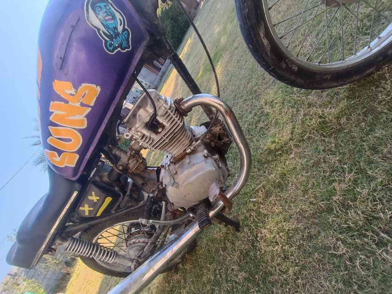 #متاح 4 كير نامه دراجه اضرب هندر واطلع مناقصها شي وكامله دبلات شغاله محركها حلو كلك مكفوله سعرها 275 وبيها مجال للطيبين ***********         ***********
