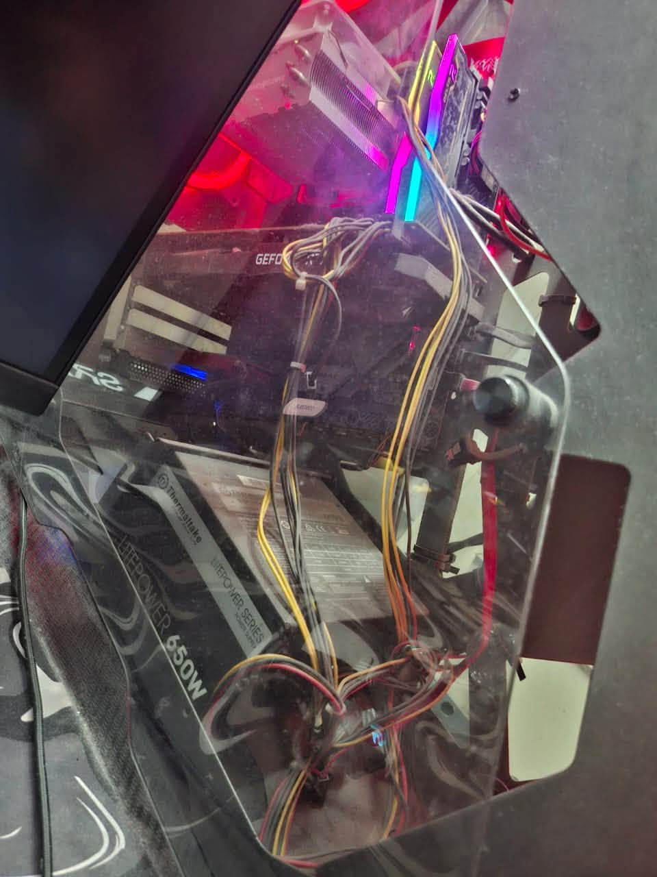 السلام عليكم تجميعه مرتبه ونظيفة
Case Zeus (5 Fans Rgb control) 
I5 9600K
مبرد هوائي rgb 
Abconcore white ct407w
MB MSI Tomahawk ATX z390
Ram 16 2*8 T-Force RGB
ssd 128 laxer
HDD 1t  blue 7200
RTX 2070 Super Pny 8GB 
PowerSuplay 650W thermaltelk
Pci wi-fi 6G

سعرها ٧٥٠ دينار وبيها مجال


**إذا كنت صاحب هذا الإعلان وتريد حذفه لأي سبب، رجاءا أرسل رسالة إلى الدعم الفني**