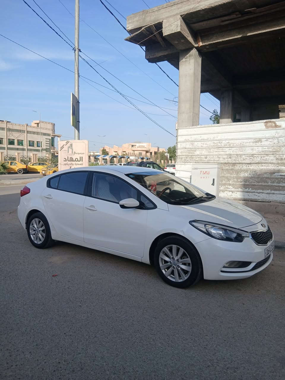 السلام عليكم سيراتو موديل ١٤ رقم قادسيه انكليزي مكفوله محرك وكير شرط مداور ثاني يوم المكان السماوه الاستفسار ***********
