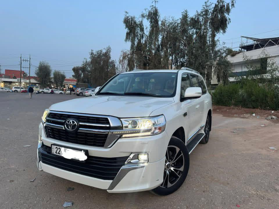 لاند کروزر مودیل ٢٠٢١ مواسفات GX  ٦ سلندر بدون سلاید
سیارة ماشية( ٤٣ )الف کم و سیارة کلین  کلش نظيفة سیارة
 ( ٤ کامیرات )رادار ٣٦٠ درجة  شاشة كبيرة  و وا الي اخيران
سعر ٥١٥$ ورقة و بیة مجال
رقم موبایل /***********
عنوان اربیل
