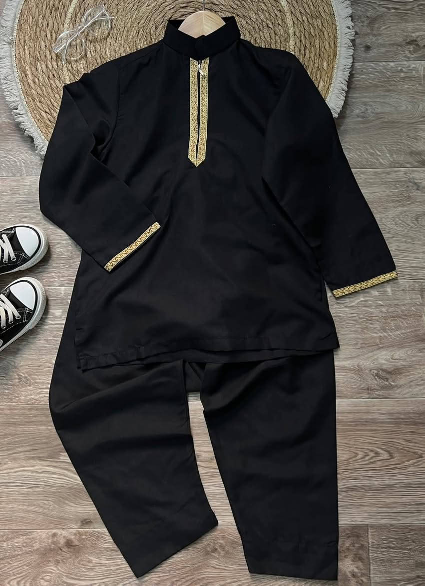 📌 سعر الزي : 20 ألف 
🚚 التوصيل: 5 آلاف لجميع محافظات 
👕 القماش: عباية سندرلإ الأصلي

📏 المقاسات :S - M - L - XL

     XXL - 3XL - 4XL

📩 لإتمام الحجز، يرجى 

☎️    ***********
