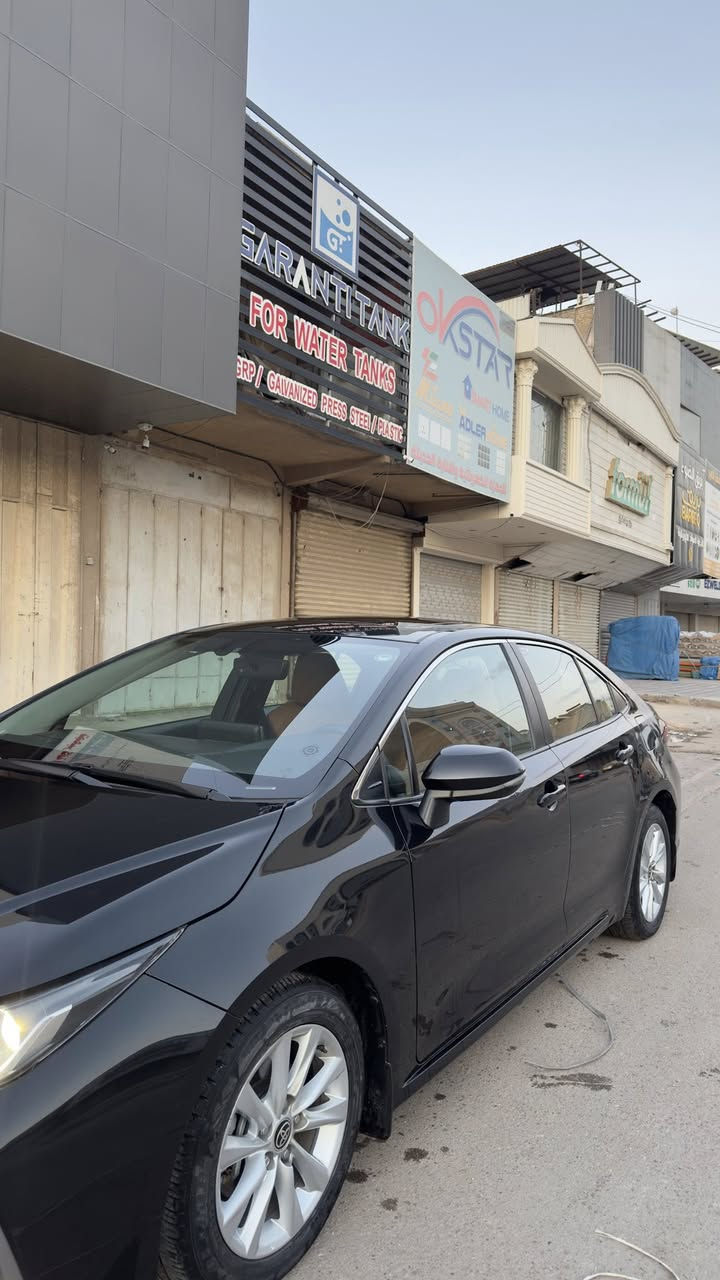 السلام عليكم 

كورولا اسود للبيع

السيارة جديدة ونظيفه ودواخلها جدد سبيرها موجود عدتها موجوده 

السيارة بيها بارد موضح بلصورة وبيها خدوش بسيطة 

السيارة خليجي وارد عبد اللطيف تجي نص فول
 
سويج مو بصمه ، الكشنات تحكم يدوي،المري مو كهرباء

سعرها:175 ورقه وبيها مجال للشراي

السيارة كتبتلك كلشي عليها بس الشراي يتصل

***********
