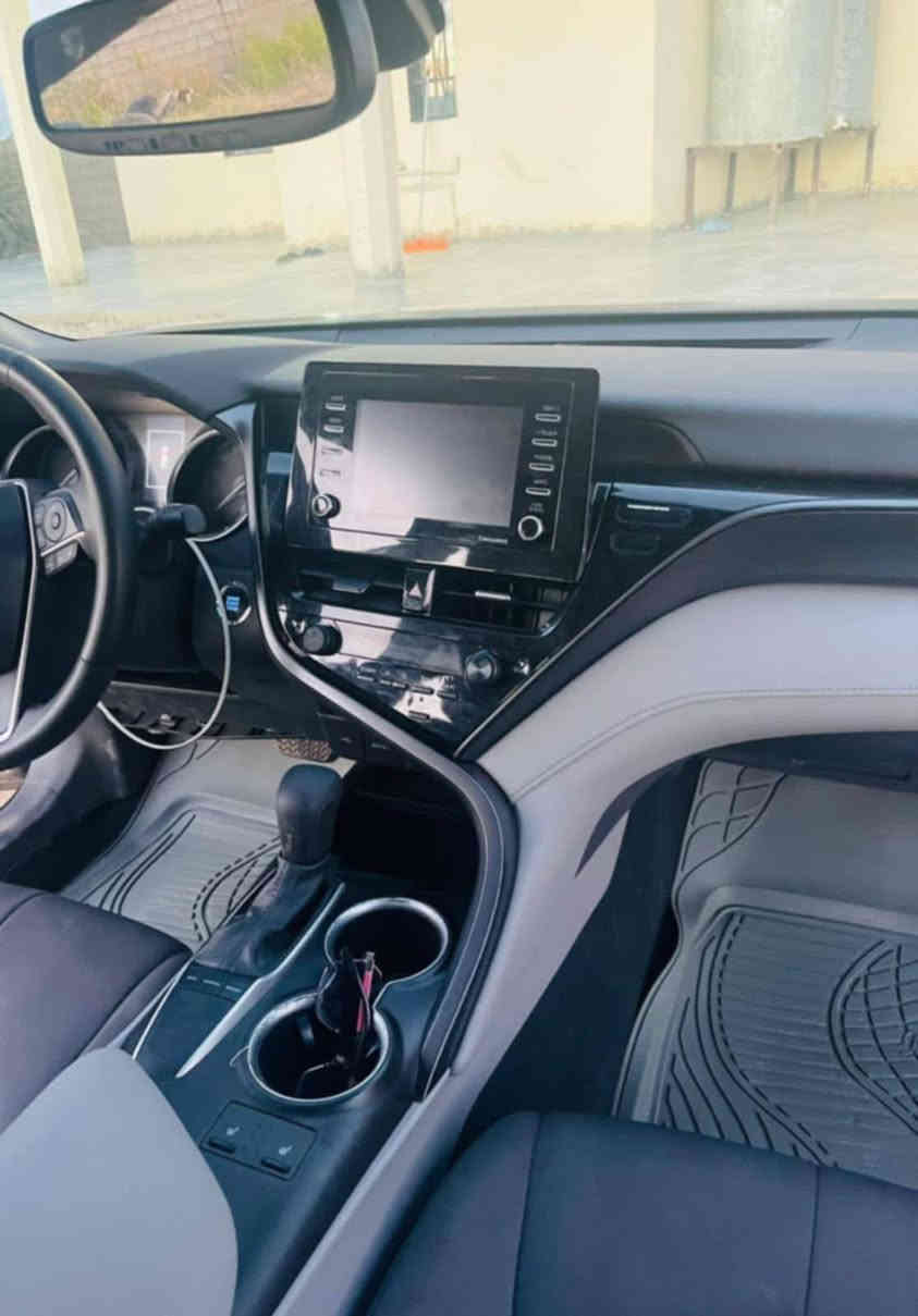 السلام عليكم 
للبيع 
كامري موديل 2023 مواصفات LE مرقمه معوقين نينوي دولي شرط الوكاله ام الباركود
 ماشيه 79 الف 
بيها قطعتين بونيد وچاملق اليسار صبغ 
السياره جاهزه درهم ما تصرف عليها 
صور الضرر مرفق بالمنشور 
السعر 185 وبيها مجال 
وترهم مقدمه دفتر والباقي وعده او اقساط شرط الكفيل 
عنوان السياره صلاح الدين ناحيه الزويه 
للاستفسار الاتصال على الرقم التالي 
‏‪0782 919 5297‬‏
