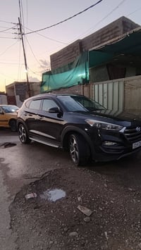 سياره توسان اللبيع موديل2016فول مواصفات واحد علئ واحد بسمي رقم بغداد ا...