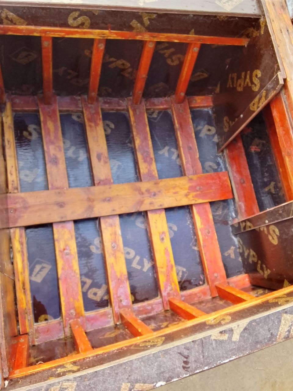 السلام عليكم 
اخوان موجود بلم حنشل للبيع مال مكينه 40 جديد مامشتغل غير موسم واحد السعر 750 وبي مجال بسيط 
لشراي يتصل على هذا الرقم ***********
