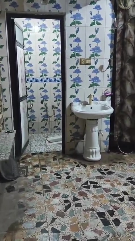 بيت قرب الجامع موقع كلش حلو حي  المهافيف المجر الكبير ***********
