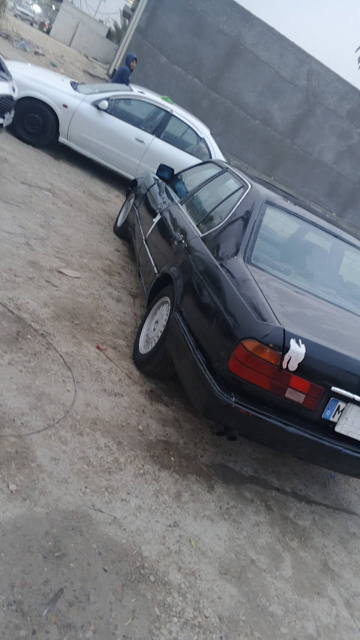 السلام عليكم البيع او مروس حسب القناعة مكاني بابل محاويل محرك بيه خيط بخار كير مكفول  شرط التحويل تخم تير جديد بتري جديد السياره جهزه كهربية كله شغال مامتوجد عله فيس ***********
