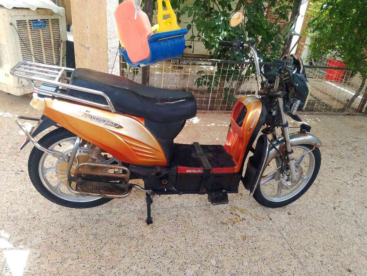 سلام عليكم هارلي البيع على فحص بطاريات يقرن عشره السعر 350بي مجال حك جيه *********** بطاريات جديدات
