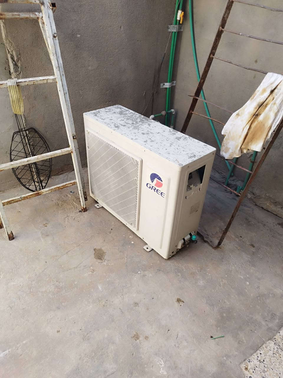 داخليات طن ونص شغالات خارجيه طنين وثلث خارجيه طن ونص العنوان 5 ميل رقم بو واتساب***********
