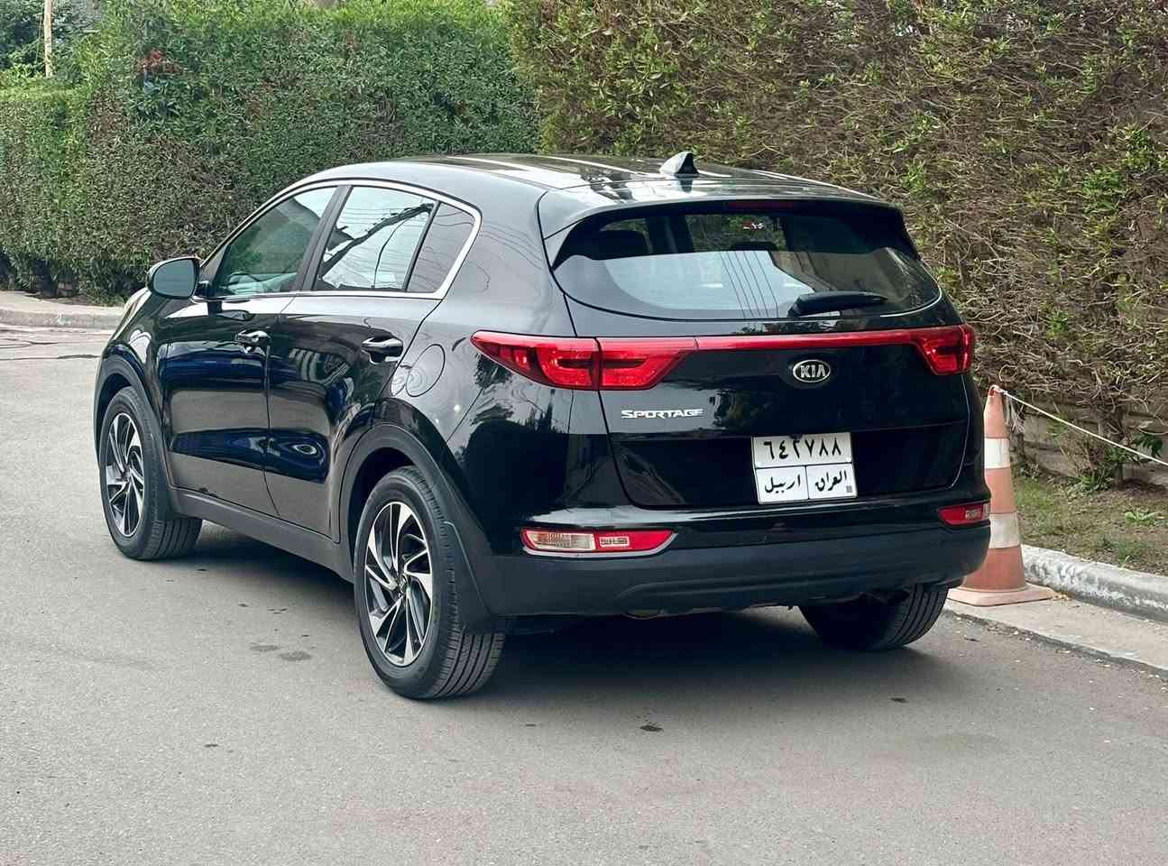 كيا سبورتج LX موديل 2019
محرك 2.4
وارد أمريكي كلين تايتل مكفوله كفاله كفاله عامه 
ماشيه 85km الف 
رقم أربيل باسمي 
السعر ( 163 ورقه ) بي مجال  
مكان السياره المنصور 
***********
