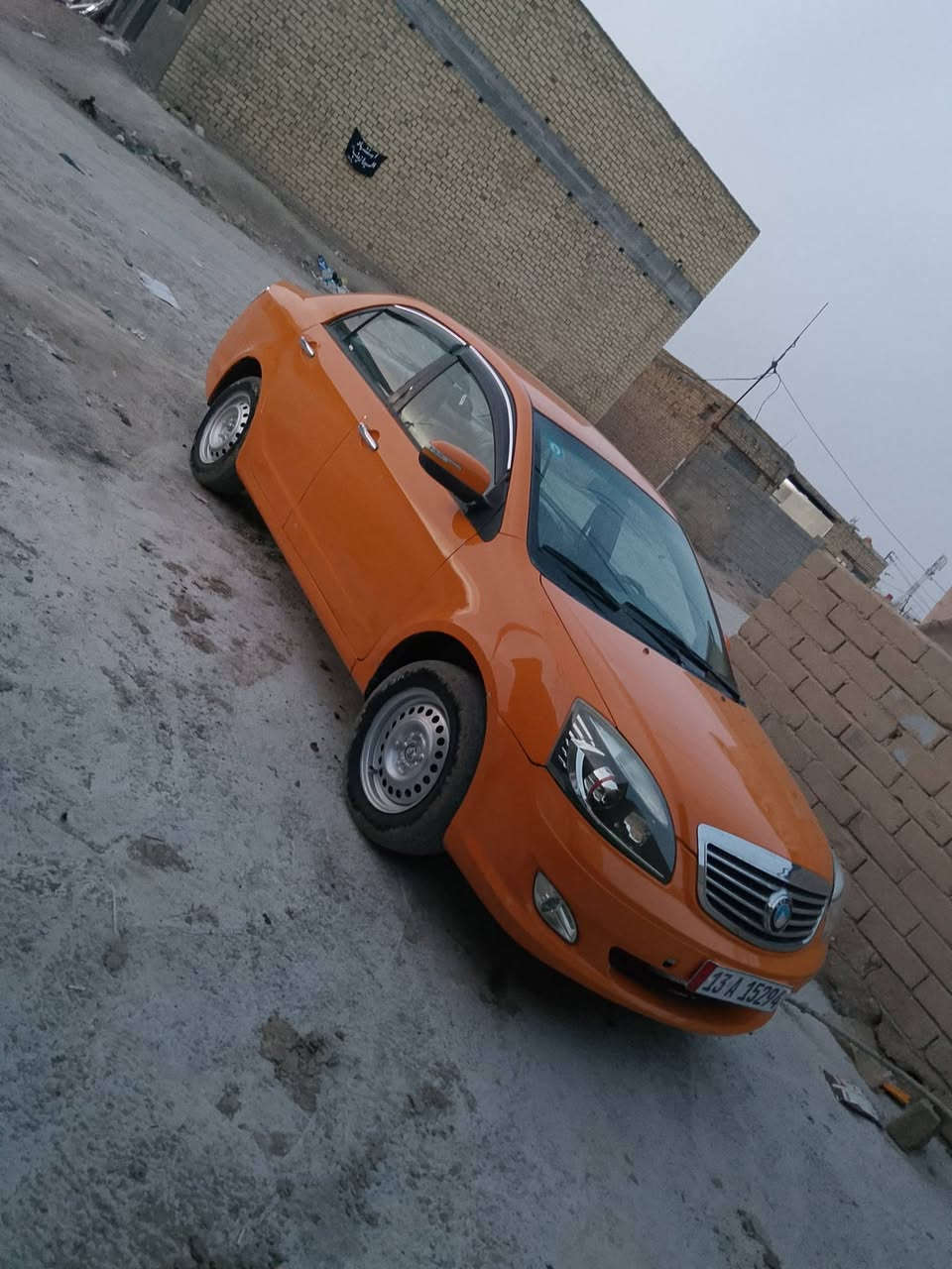 جلي موبل 12 سياره جاهزه مكينه وكير شرط لا تبخير ولا تنقيص تبريد سنويه  ل30 مصبوغه عام سياره حلوه وجاهزه***********. سعر 40 وبيه مجال
