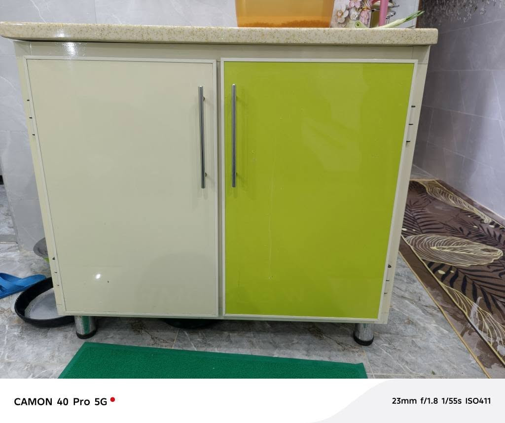 كاونتر للبيع درجه اولى بكان بغداد مدينه الصدر السعر500الف الرقم ***********
