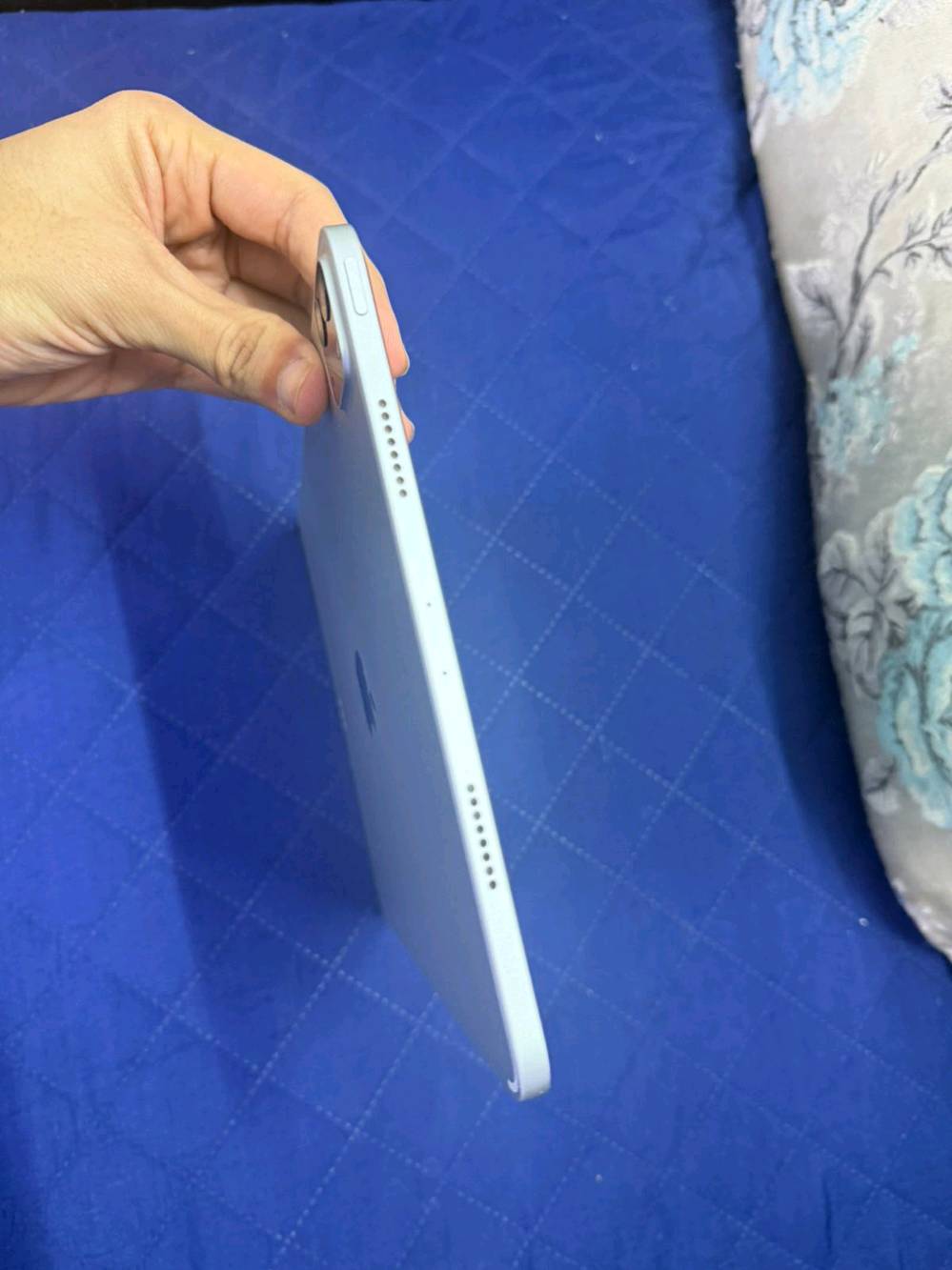 ايباد 11برو M2
للبيع ايباد  نضافه 💯 
البطاريه 89 تفحص حاسبه
 اذا بي شخط تاخذه بلاش جديد جديد جديدد 
ذاكره 128 
سعره 775 بي مجال بسيط 
***********