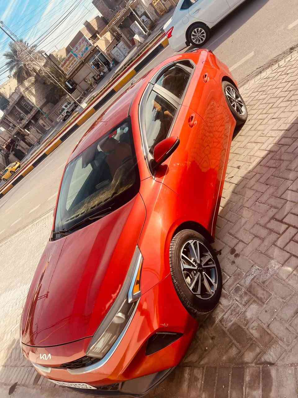 كيا فورتي اربيل 2022 برتقالي
مواصفات

مكينة 2000 دوش 

وضعيات القيادة (ايكو/نورمل/سبورت)

مسار تحديد السرعه 

توقف ذاتي 

كاميرا دوارة 

حساسات امامي خلفي 

مانع انزلاق 

3 مخارج

الحادث 

دعامية امامية ودعامة خلفية وشويه بالصندوق بدون دواخل بدون ايربالك جديدتين جديدة تخم تاير جديد

أربيل باسم شركة تريد وكالة تريد تحويل

السعر 168 وبيه مجال

للتواصل *********** 

بغداد البنوك او الكرادة
